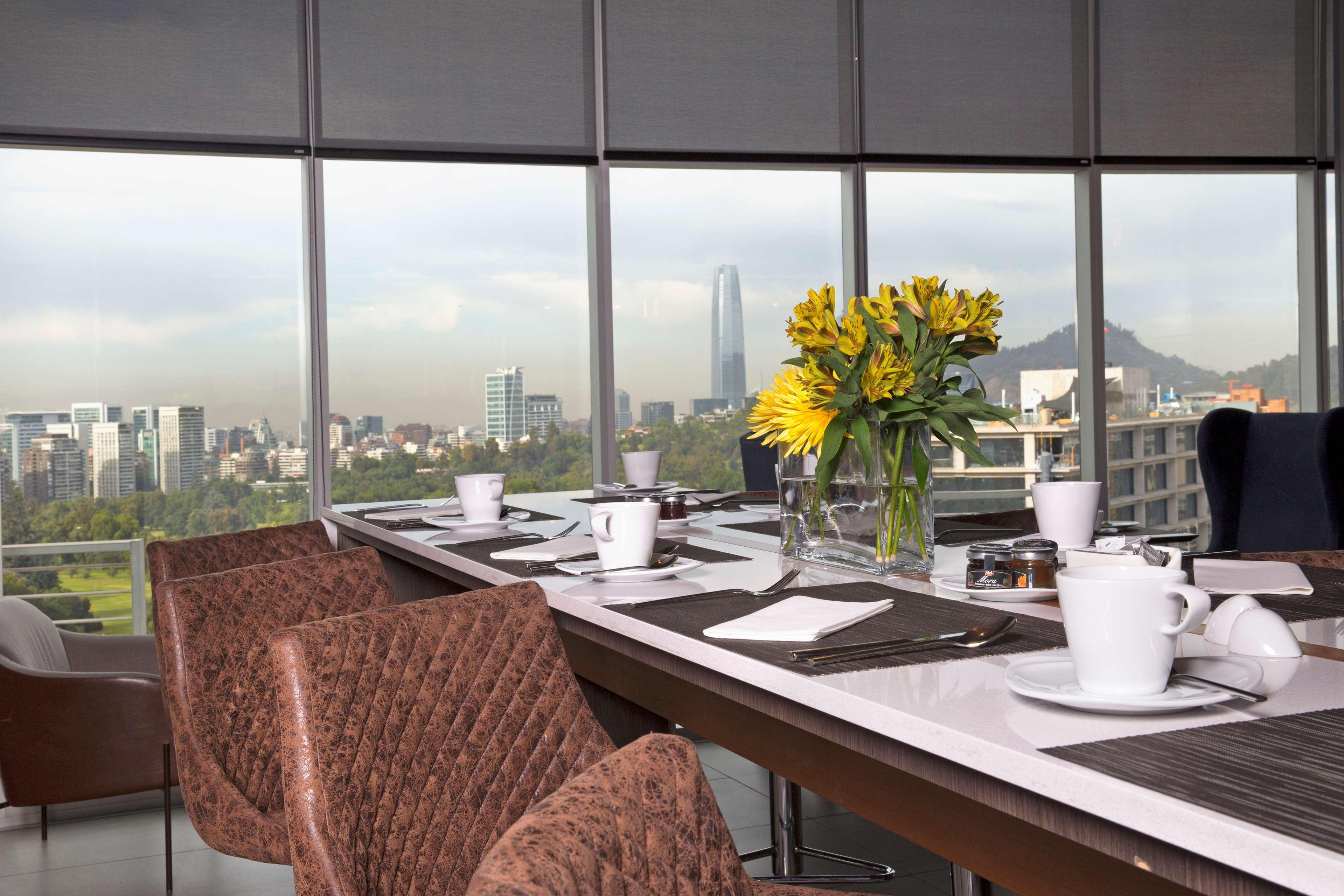מלון Doubletree By Hilton Santiago Kennedy, Chile מראה חיצוני תמונה