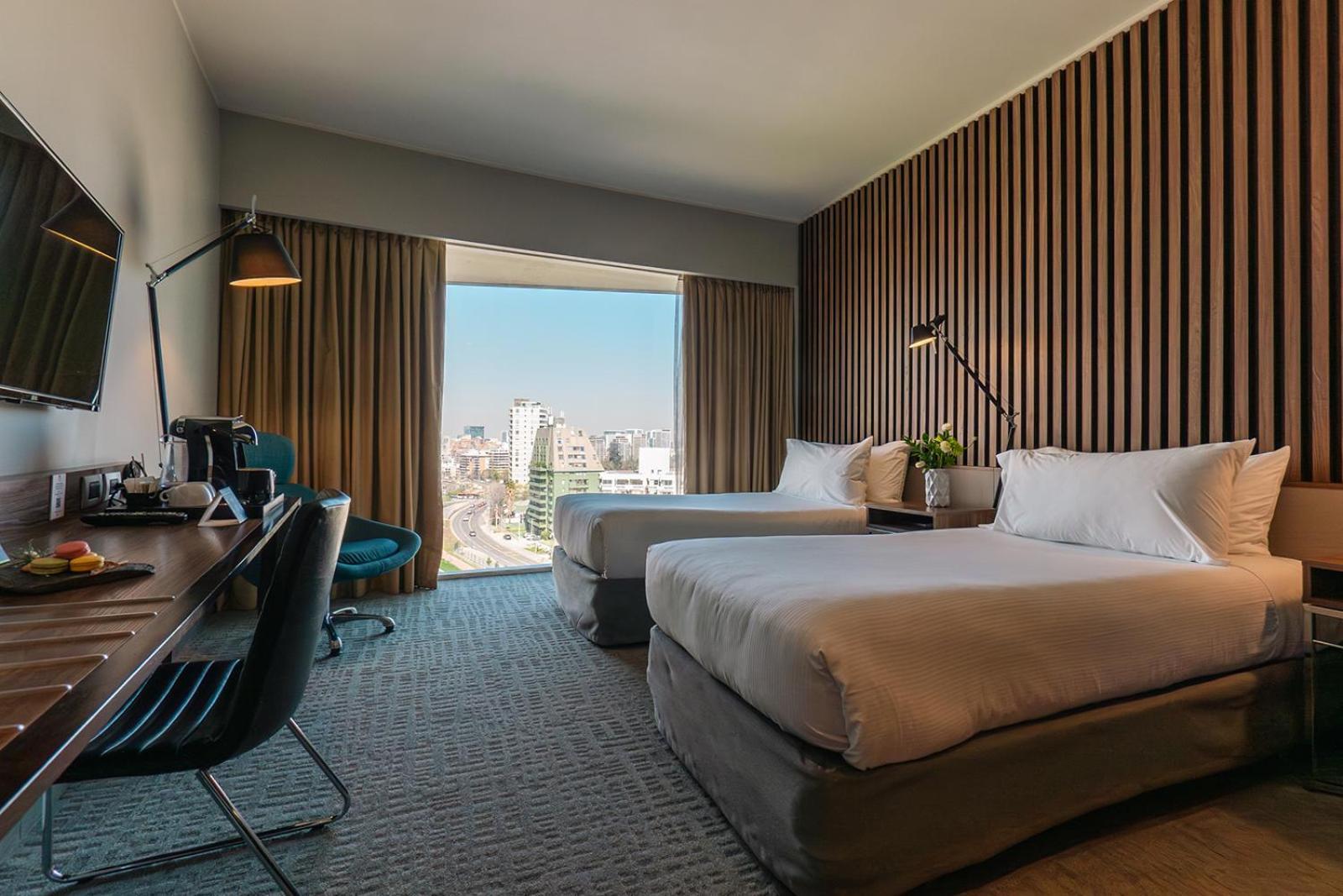מלון Doubletree By Hilton Santiago Kennedy, Chile מראה חיצוני תמונה