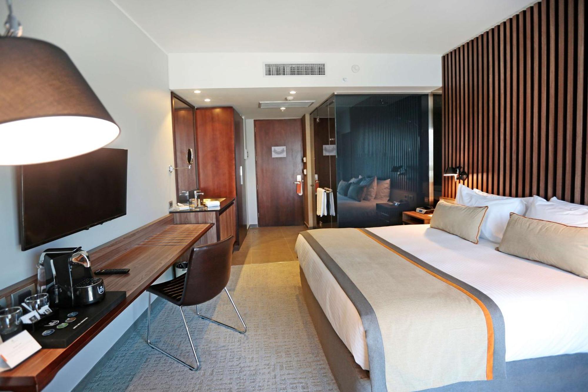 מלון Doubletree By Hilton Santiago Kennedy, Chile מראה חיצוני תמונה